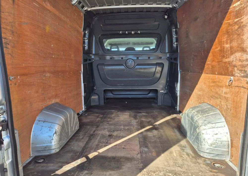 Peugeot Boxer 130KM Brygadówka L3H2 - Dostavno vozilo s dvostrukom kabinom: slika  Peugeot Boxer 130KM Brygadówka L3H2 - Dostavno vozilo s dvostrukom kabinom Peugeot Boxer 130KM Brygadówka L3H2 - Dostavno vozilo s dvostrukom kabinom: slika  Peugeot Boxer 130KM Brygadówka L3H2 - Dostavno vozilo s dvostrukom kabinom