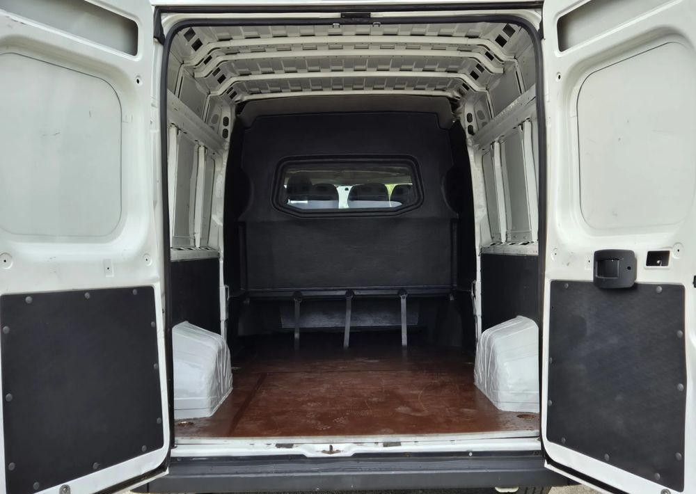 Peugeot Boxer 2.2 130KM Dubel Kabina L3H2 - Dostavno vozilo s dvostrukom kabinom: slika  Peugeot Boxer 2.2 130KM Dubel Kabina L3H2 - Dostavno vozilo s dvostrukom kabinom Peugeot Boxer 2.2 130KM Dubel Kabina L3H2 - Dostavno vozilo s dvostrukom kabinom: slika  Peugeot Boxer 2.2 130KM Dubel Kabina L3H2 - Dostavno vozilo s dvostrukom kabinom