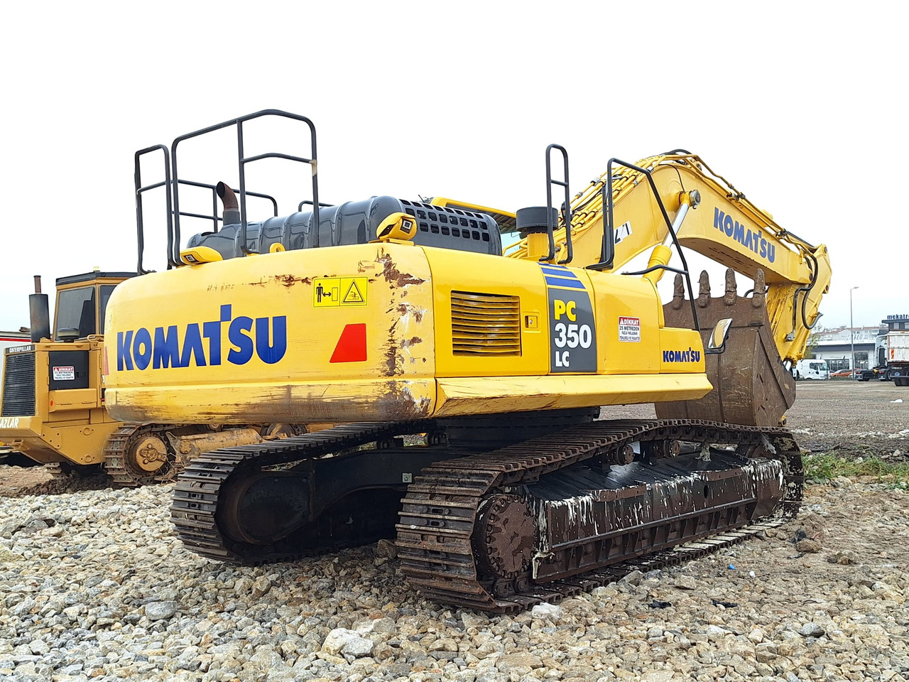 KOMATSU PC 350 LC - 8MO - Bager gusjeničar: slika KOMATSU PC 350 LC - 8MO - Bager gusjeničar KOMATSU PC 350 LC - 8MO - Bager gusjeničar: slika KOMATSU PC 350 LC - 8MO - Bager gusjeničar