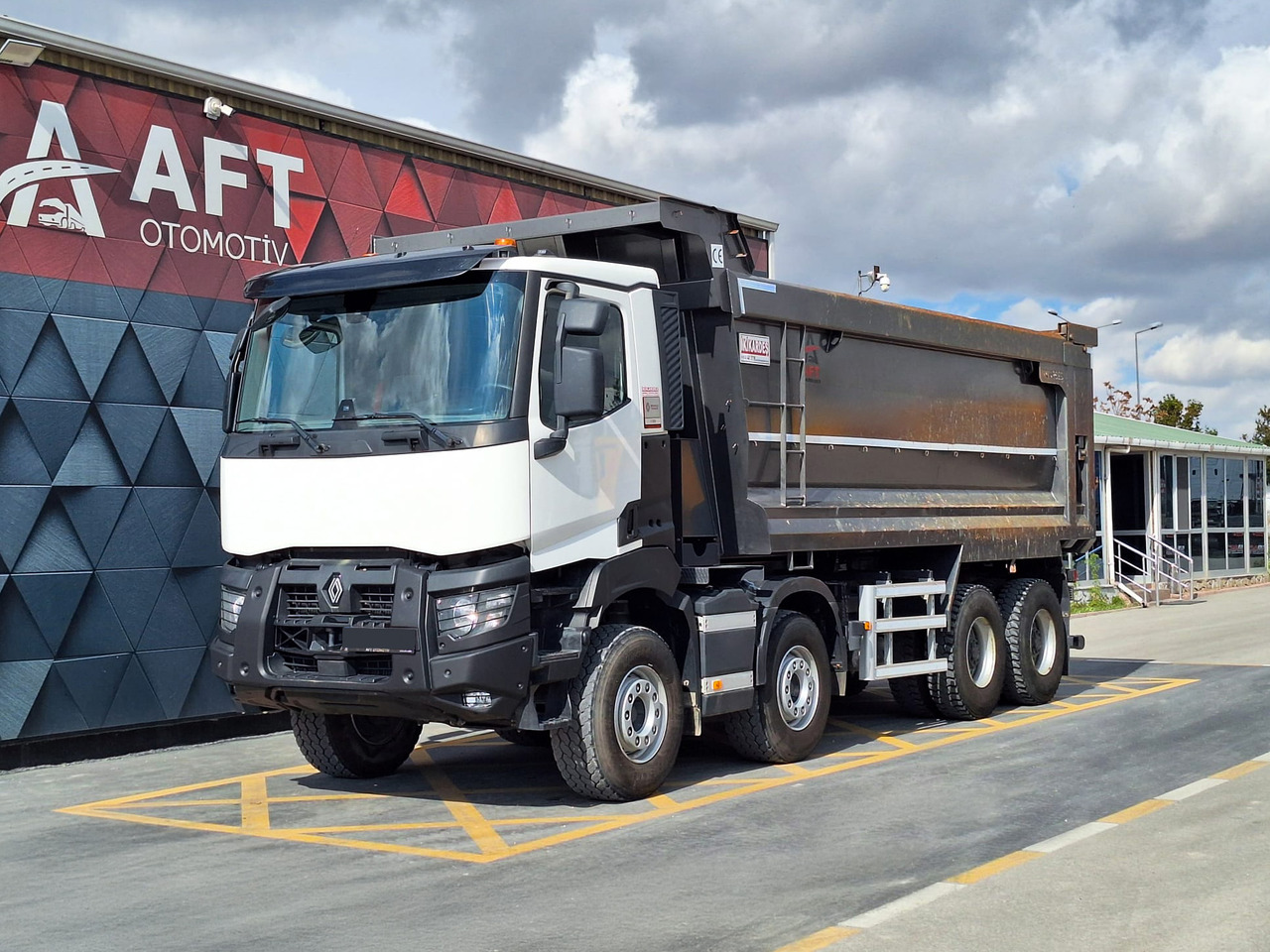 RENAULT K 520 - Kiper: slika RENAULT K 520 - Kiper RENAULT K 520 - Kiper: slika RENAULT K 520 - Kiper