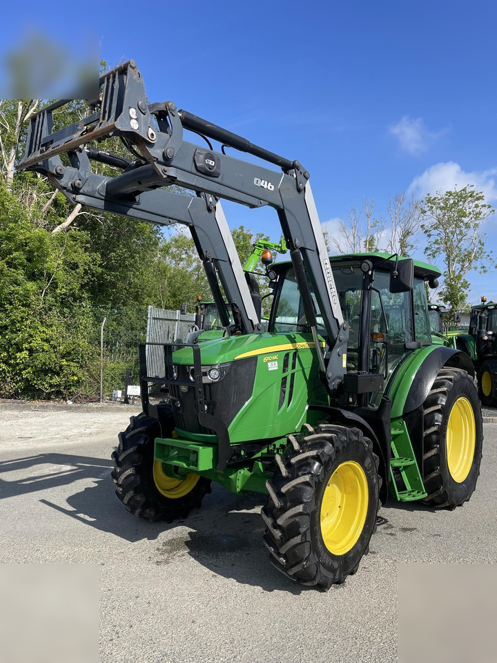 2016 JOHN DEERE 6110MC - Traktor: slika 2016 JOHN DEERE 6110MC - Traktor 2016 JOHN DEERE 6110MC - Traktor: slika 2016 JOHN DEERE 6110MC - Traktor