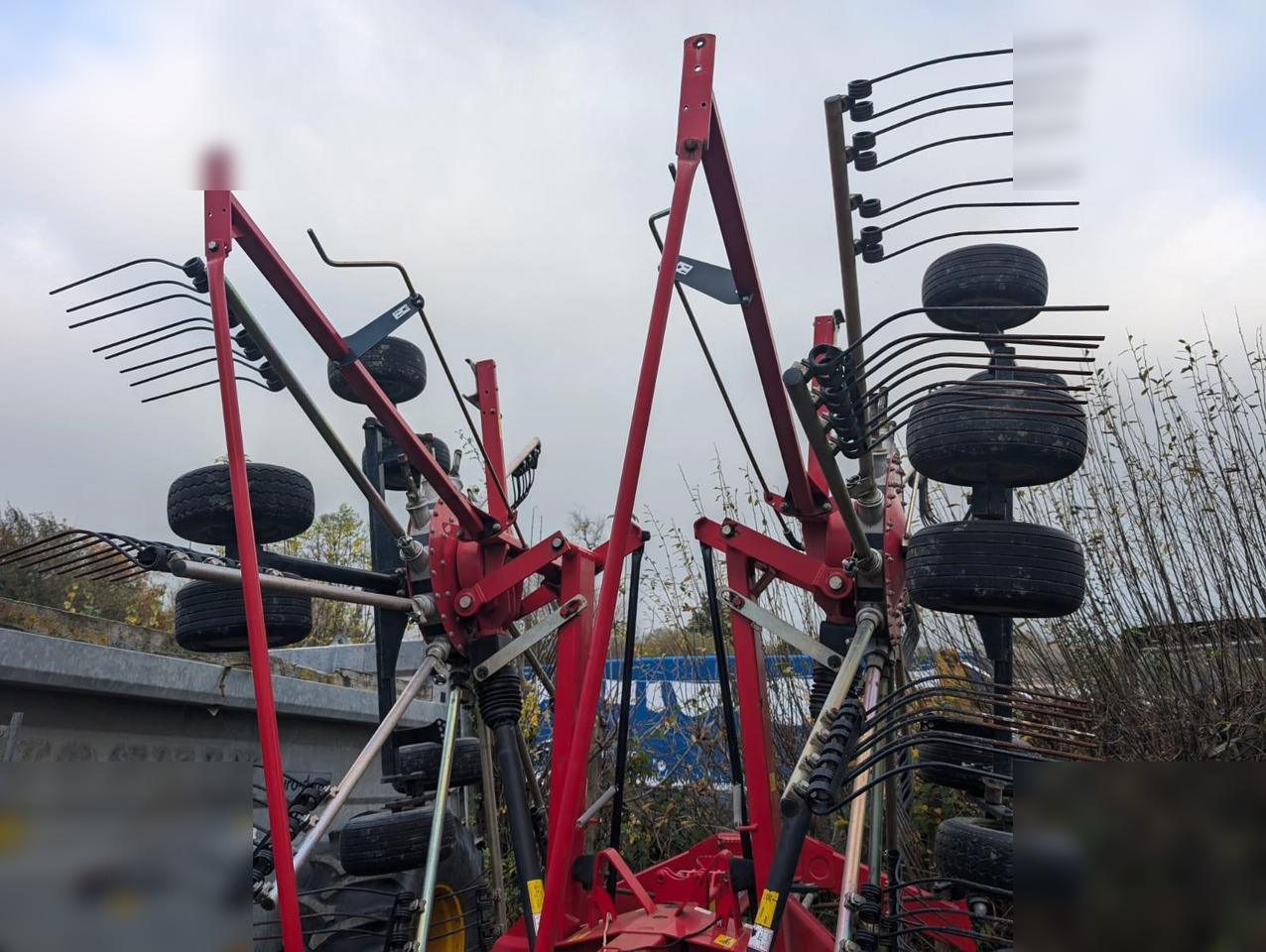2016 MASSEY FERGUSON RK802TRC-PRO - Prevrtač sijena/ Grabulje: slika 2016 MASSEY FERGUSON RK802TRC-PRO - Prevrtač sijena/ Grabulje 2016 MASSEY FERGUSON RK802TRC-PRO - Prevrtač sijena/ Grabulje: slika 2016 MASSEY FERGUSON RK802TRC-PRO - Prevrtač sijena/ Grabulje