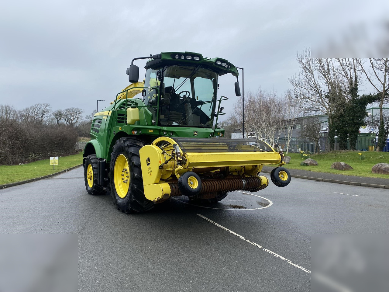 2020 JOHN DEERE 8600 - Silažni kombajn: slika  2020 JOHN DEERE 8600 - Silažni kombajn 2020 JOHN DEERE 8600 - Silažni kombajn: slika  2020 JOHN DEERE 8600 - Silažni kombajn