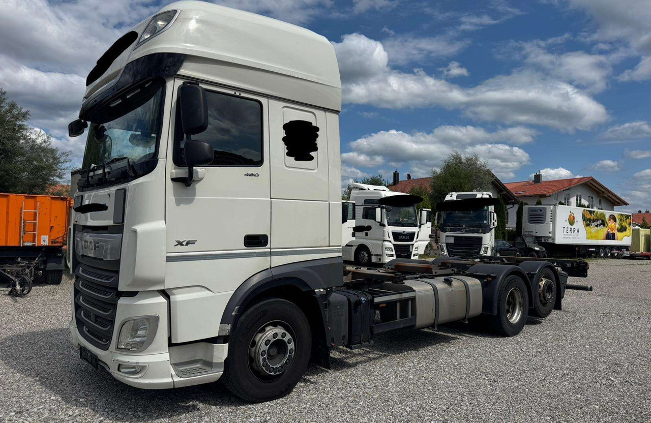 DAF XF 480 SSC RETARDA - Kamion-šasija: slika DAF XF 480 SSC RETARDA - Kamion-šasija DAF XF 480 SSC RETARDA - Kamion-šasija: slika DAF XF 480 SSC RETARDA - Kamion-šasija