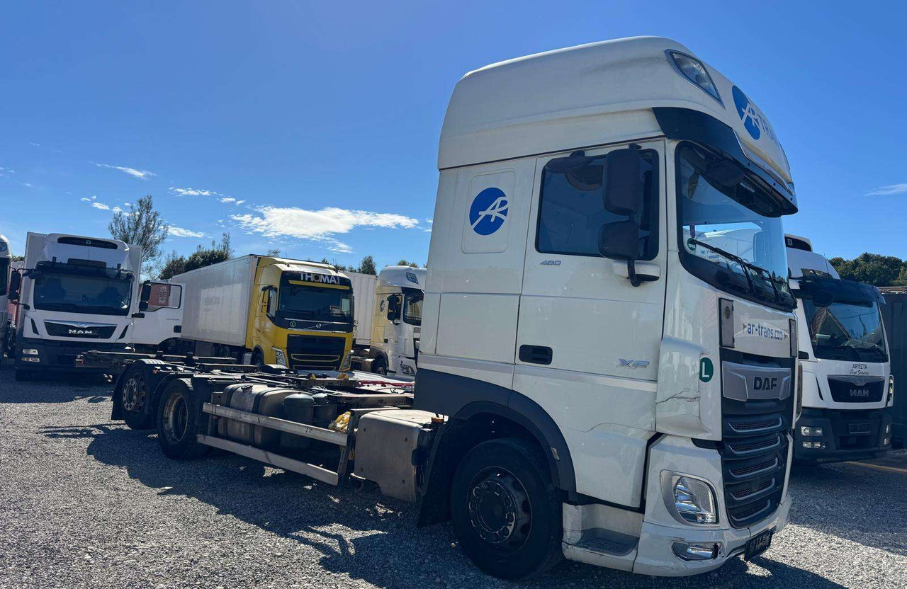Kamion-šasija DAF XF480  SSC Retarda: slika Kamion-šasija DAF XF480  SSC Retarda