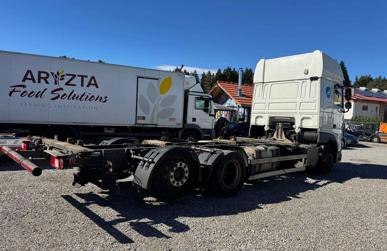 Kamion-šasija DAF XF480  SSC Retarda: slika Kamion-šasija DAF XF480  SSC Retarda