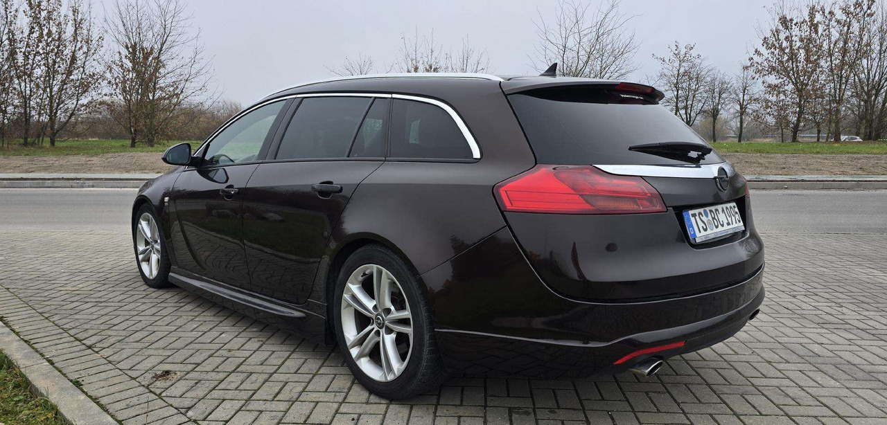 Opel Insignia - Karavan: slika Opel Insignia - Karavan Opel Insignia - Karavan: slika Opel Insignia - Karavan