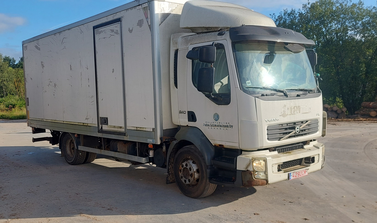 VOLVO FL240 - Kamion sandučar: slika VOLVO FL240 - Kamion sandučar VOLVO FL240 - Kamion sandučar: slika VOLVO FL240 - Kamion sandučar