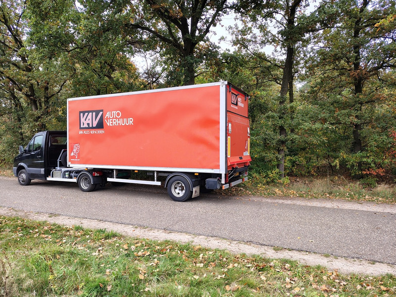 VAN VEEN HEAS - Poluprikolica sa zatvorenim sandukom: slika VAN VEEN HEAS - Poluprikolica sa zatvorenim sandukom VAN VEEN HEAS - Poluprikolica sa zatvorenim sandukom: slika VAN VEEN HEAS - Poluprikolica sa zatvorenim sandukom