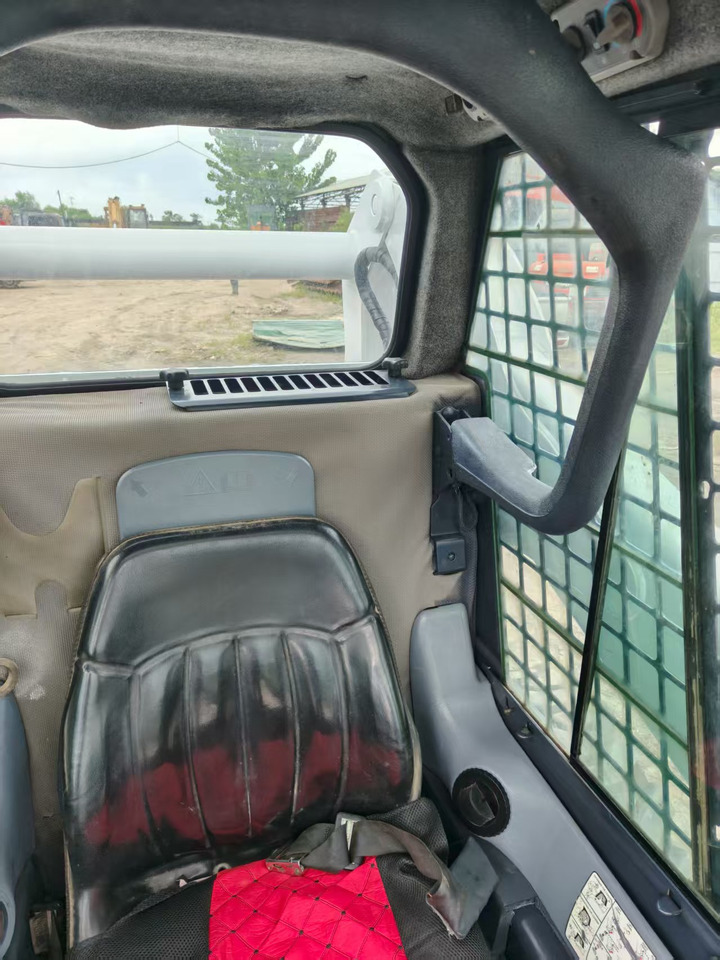 BOBCAT skid steer loader S300 Mining/Agriculture/Urban Construction - Mini utovarivač: slika BOBCAT skid steer loader S300 Mining/Agriculture/Urban Construction - Mini utovarivač BOBCAT skid steer loader S300 Mining/Agriculture/Urban Construction - Mini utovarivač: slika BOBCAT skid steer loader S300 Mining/Agriculture/Urban Construction - Mini utovarivač