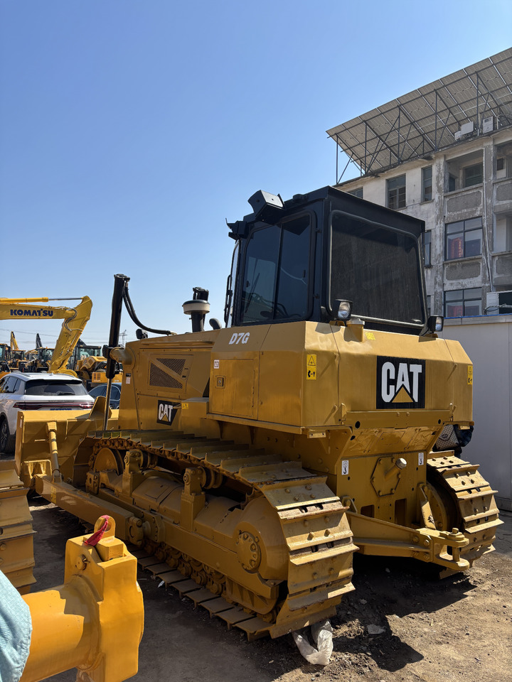 CATERPILLAR D7G - Buldožer: slika CATERPILLAR D7G - Buldožer CATERPILLAR D7G - Buldožer: slika CATERPILLAR D7G - Buldožer