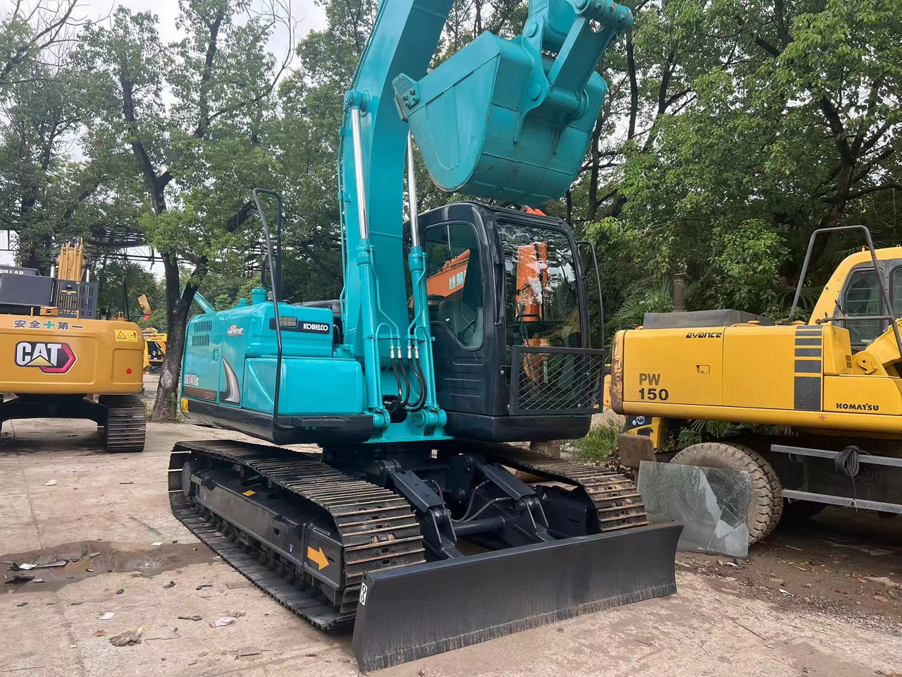 KOBELCO sk140 used excavator good condition for sale - Bager gusjeničar: slika KOBELCO sk140 used excavator good condition for sale - Bager gusjeničar KOBELCO sk140 used excavator good condition for sale - Bager gusjeničar: slika KOBELCO sk140 used excavator good condition for sale - Bager gusjeničar