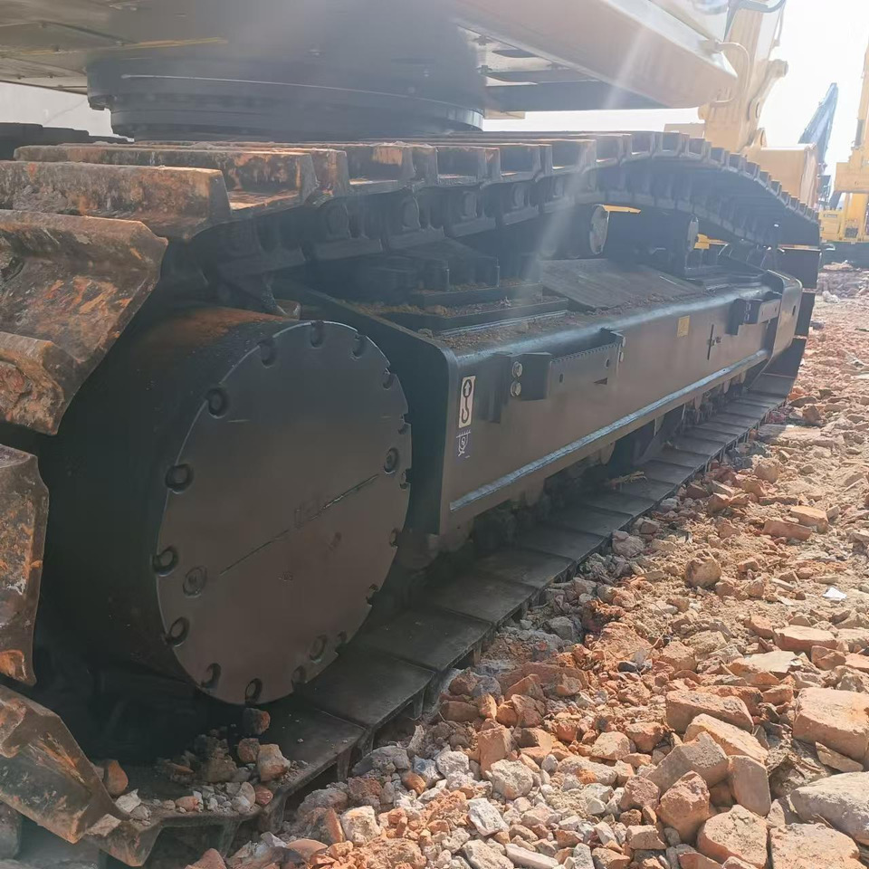 KOMATSU pc450-8 PC450-8 Used Machinery: Fuel-efficient and durable, specially designed for mining/earthwork - Bager gusjeničar: slika KOMATSU pc450-8 PC450-8 Used Machinery: Fuel-efficient and durable, specially designed for mining/earthwork - Bager gusjeničar KOMATSU pc450-8 PC450-8 Used Machinery: Fuel-efficient and durable, specially designed for mining/earthwork - Bager gusjeničar: slika KOMATSU pc450-8 PC450-8 Used Machinery: Fuel-efficient and durable, specially designed for mining/earthwork - Bager gusjeničar