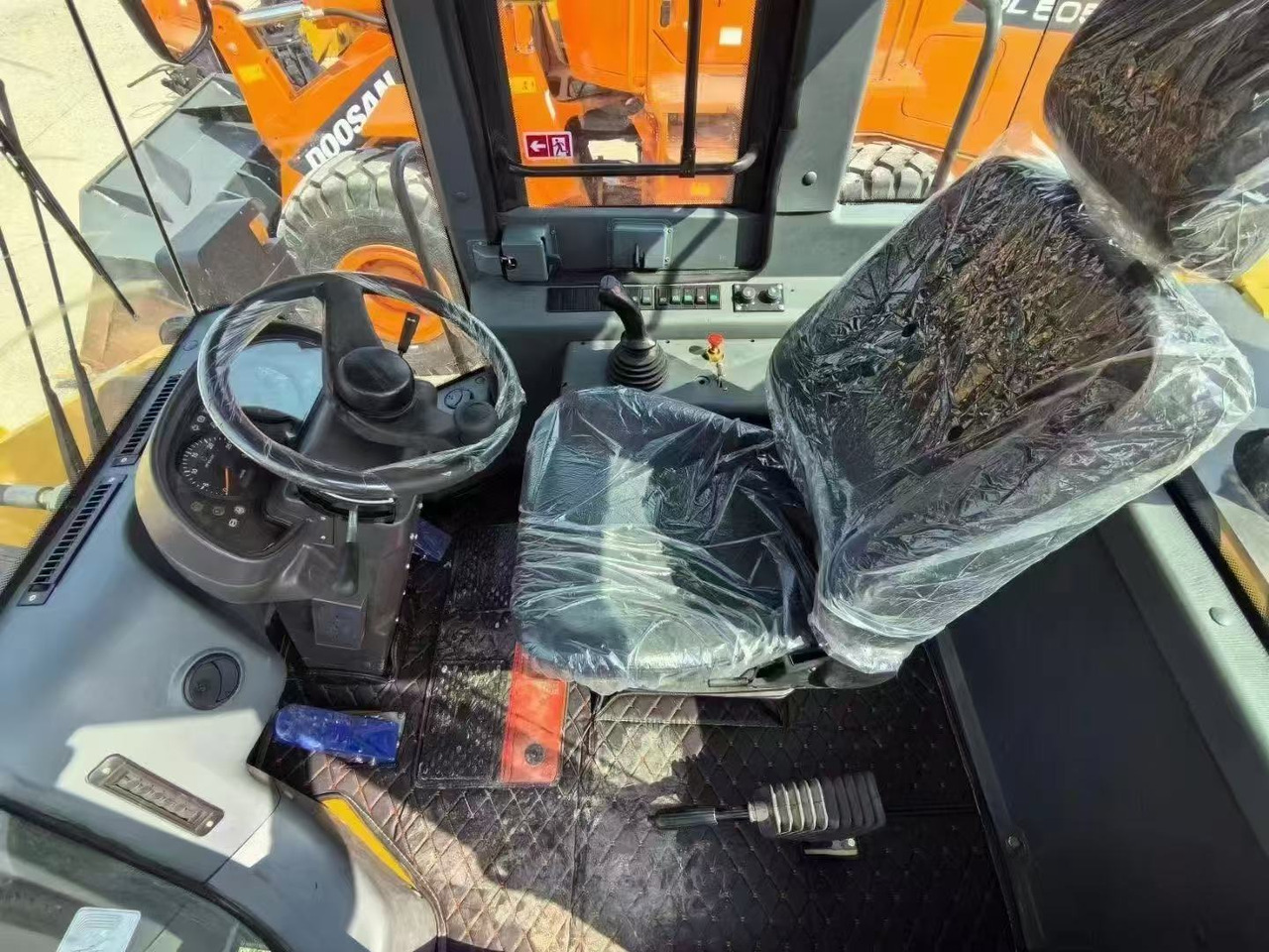 SDLG L958F china brand SDLG loader 5 ton class front loader - Utovarivač na kotačima: slika SDLG L958F china brand SDLG loader 5 ton class front loader - Utovarivač na kotačima SDLG L958F china brand SDLG loader 5 ton class front loader - Utovarivač na kotačima: slika SDLG L958F china brand SDLG loader 5 ton class front loader - Utovarivač na kotačima