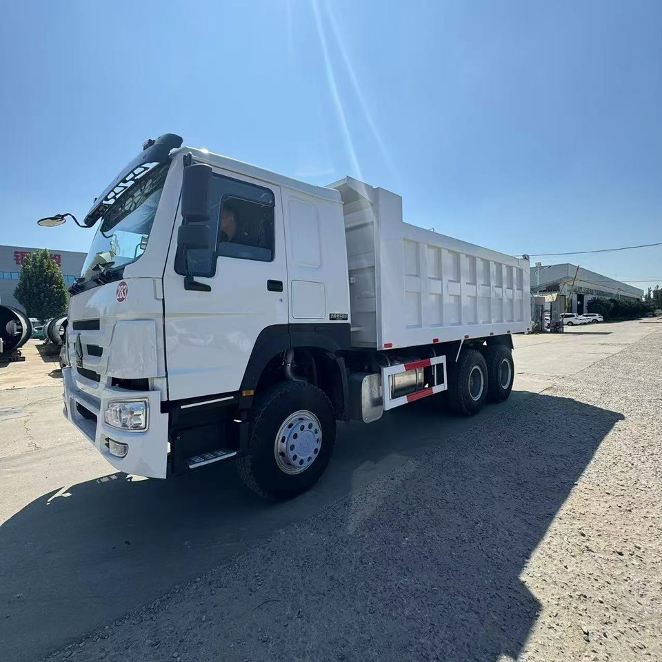 SINOTRUK howo 371 6x4 dump truck - Istovarivač: slika SINOTRUK howo 371 6x4 dump truck - Istovarivač SINOTRUK howo 371 6x4 dump truck - Istovarivač: slika SINOTRUK howo 371 6x4 dump truck - Istovarivač