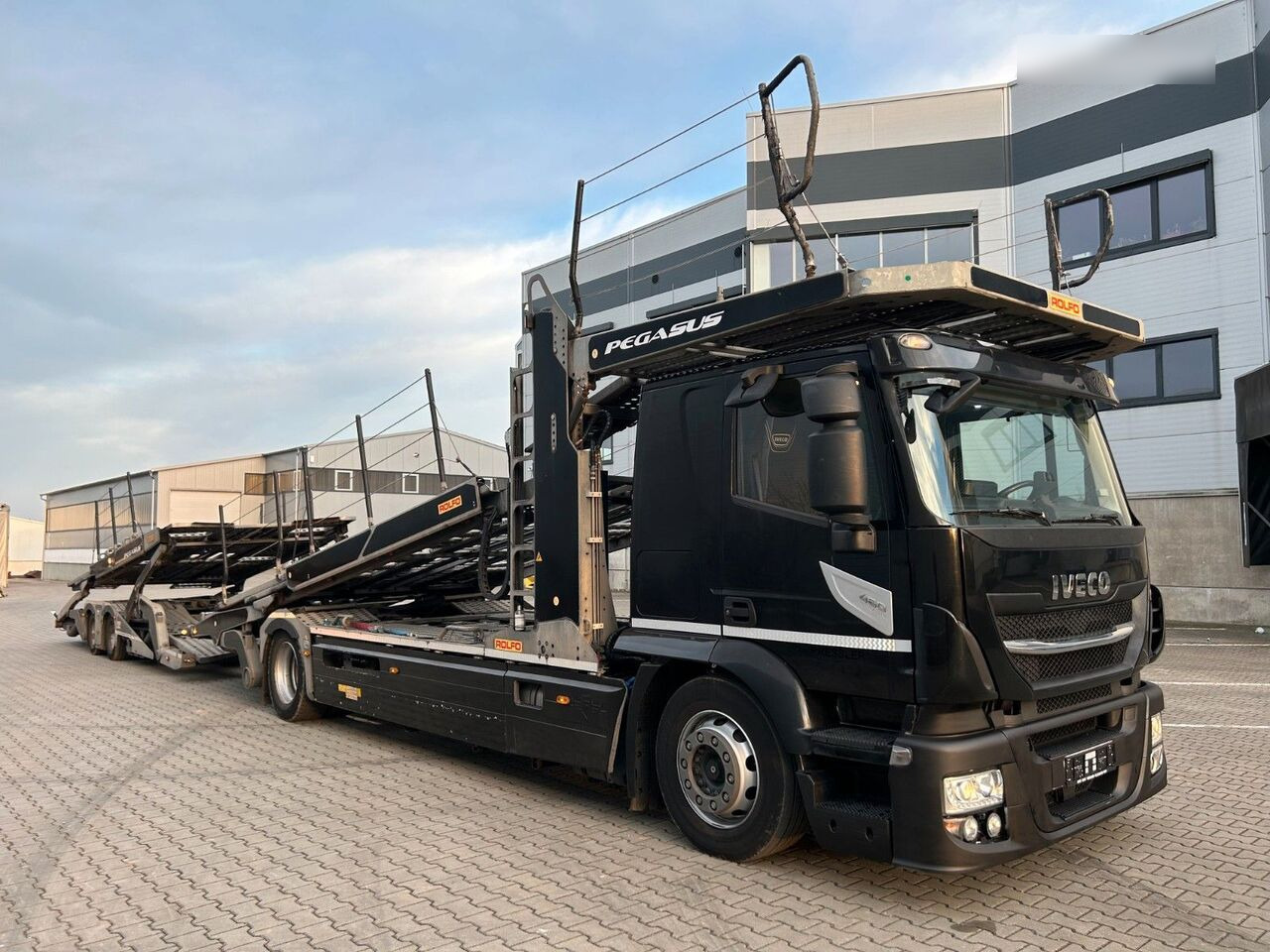 IVECO Stralis 460 - Autotransporter: slika IVECO Stralis 460 - Autotransporter IVECO Stralis 460 - Autotransporter: slika IVECO Stralis 460 - Autotransporter