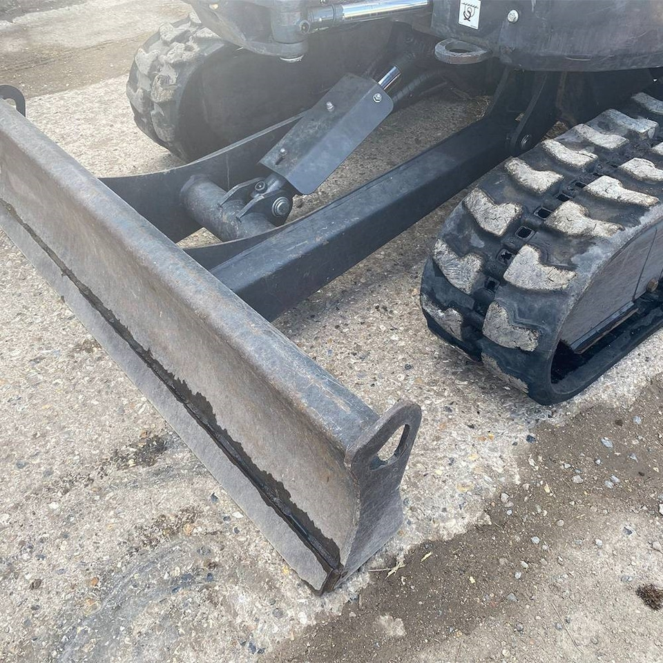 Bobcat E 27z - Mini bager: slika Bobcat E 27z - Mini bager Bobcat E 27z - Mini bager: slika Bobcat E 27z - Mini bager