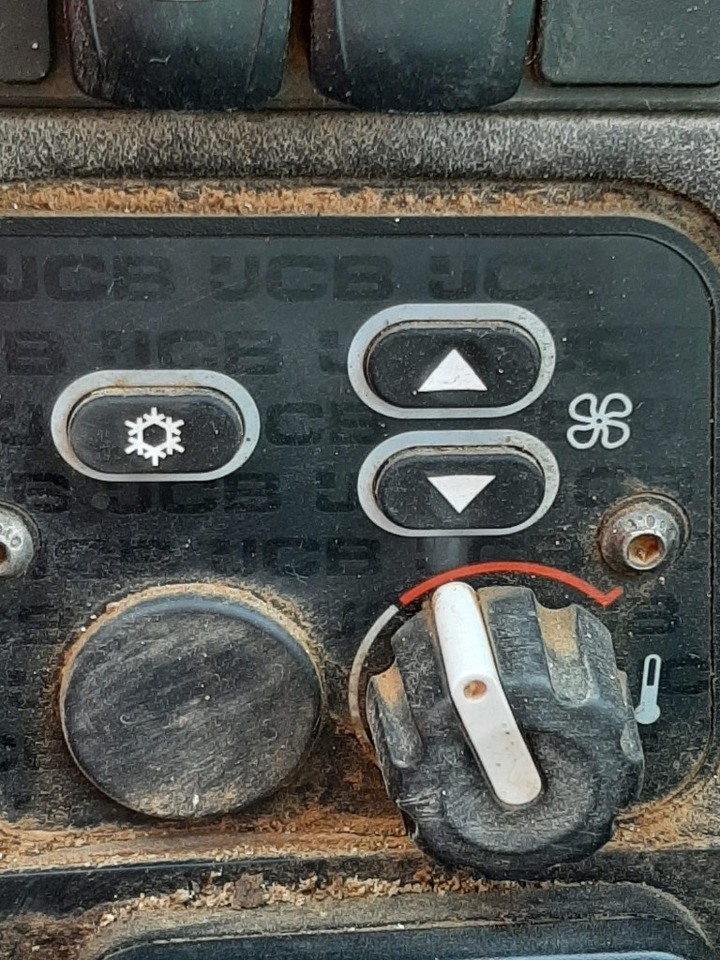 JCB 540-140 - Teleskopski rukovatelj: slika JCB 540-140 - Teleskopski rukovatelj JCB 540-140 - Teleskopski rukovatelj: slika JCB 540-140 - Teleskopski rukovatelj
