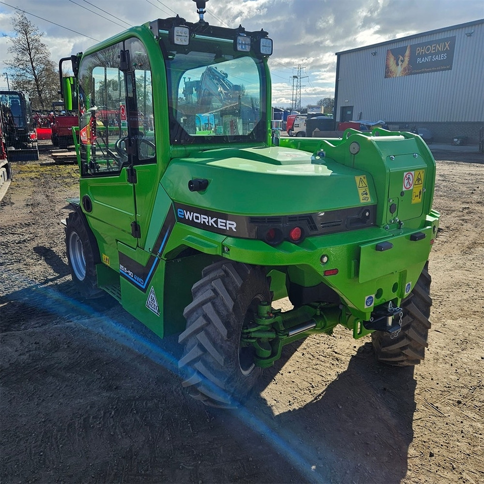 Merlo EW25.5 - Teleskopski rukovatelj: slika Merlo EW25.5 - Teleskopski rukovatelj Merlo EW25.5 - Teleskopski rukovatelj: slika Merlo EW25.5 - Teleskopski rukovatelj