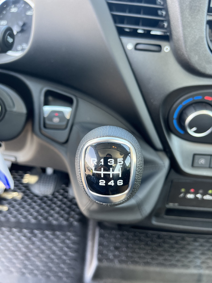 Zakup IVECO DAILY SOCAGE 24D SPEED IVECO DAILY SOCAGE 24D SPEED: slika Zakup IVECO DAILY SOCAGE 24D SPEED IVECO DAILY SOCAGE 24D SPEED