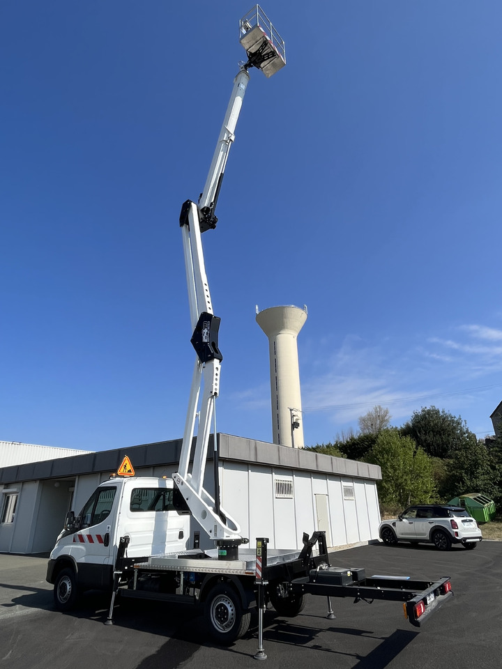 Zakup IVECO DAILY SOCAGE 24D SPEED IVECO DAILY SOCAGE 24D SPEED: slika Zakup IVECO DAILY SOCAGE 24D SPEED IVECO DAILY SOCAGE 24D SPEED