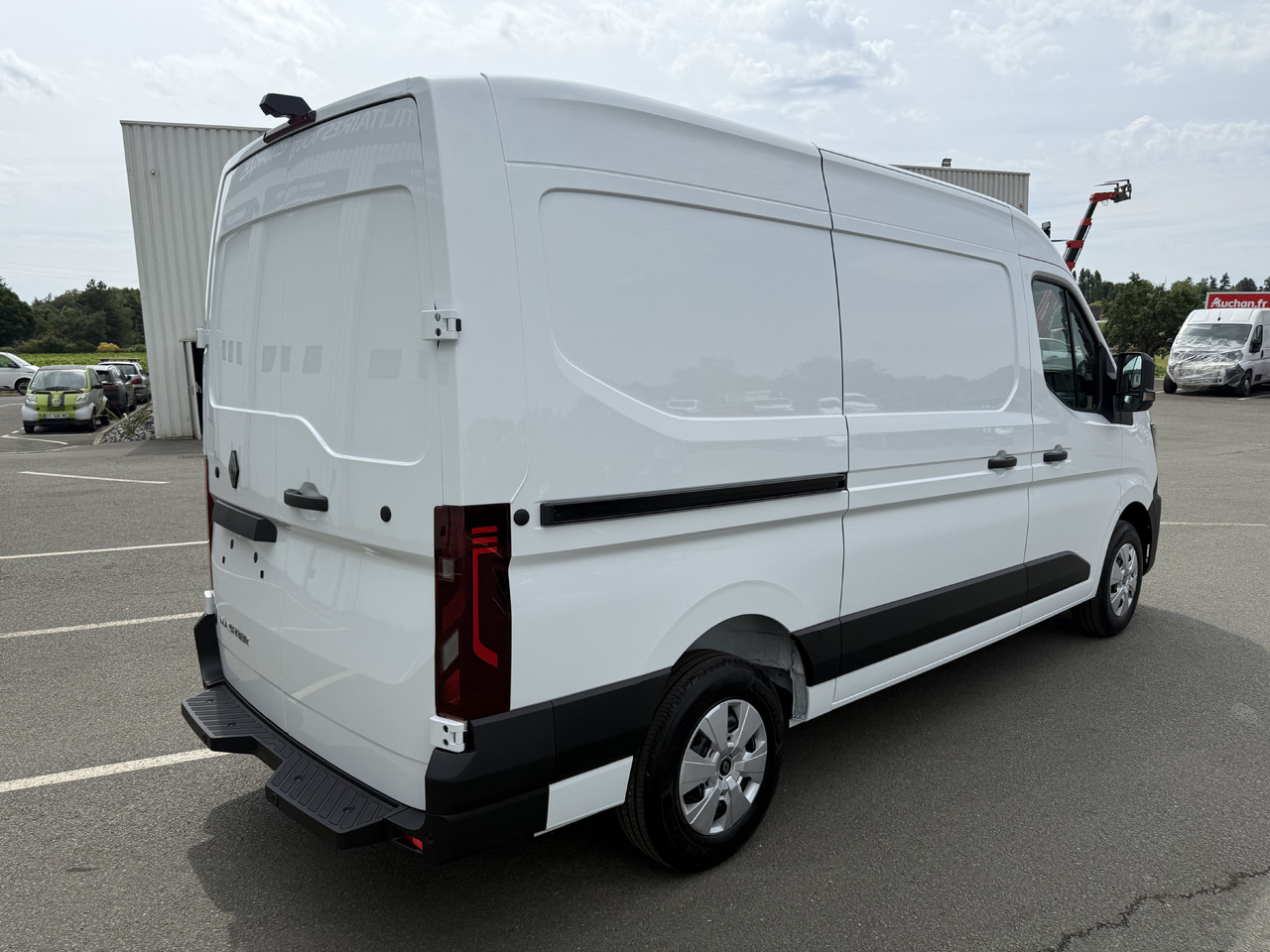 RENAULT MASTER 3T5 L2H2 EXTRA 2.0DCI150 - Furgon: slika RENAULT MASTER 3T5 L2H2 EXTRA 2.0DCI150 - Furgon RENAULT MASTER 3T5 L2H2 EXTRA 2.0DCI150 - Furgon: slika RENAULT MASTER 3T5 L2H2 EXTRA 2.0DCI150 - Furgon