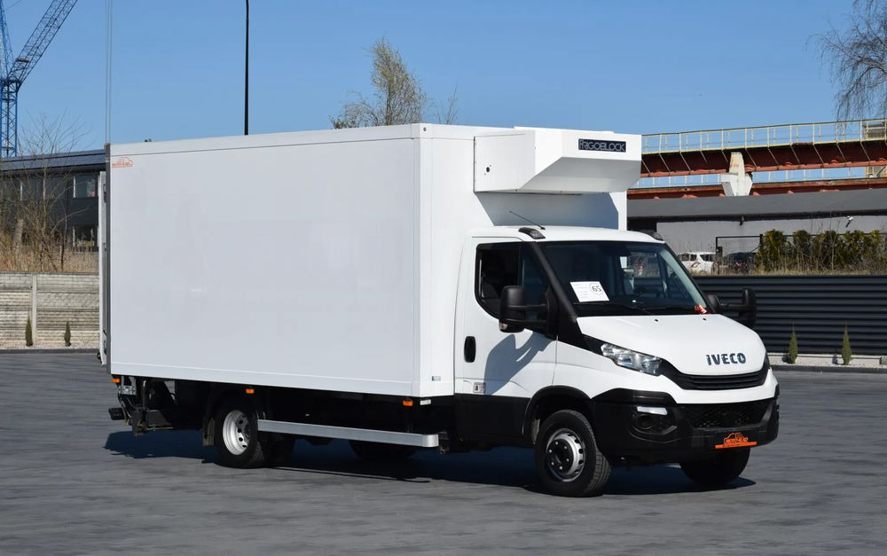 Iveco DAILY 70C18 / 3.0 - 180 KM / AUTOMAT HI-MATIC / 3 OSOBY / CHŁODNIA - MROŹNIA 4,55 M / AGREGAD FRIGOBLOCK / WINDA SORENSEN / KLIMA / TEMPOMAT / KAMERA COFANIA / REGULOWANE ZAWIESZENIE / SERWISOWA - Kamion hladnjača: slika  Iveco DAILY 70C18 / 3.0 - 180 KM / AUTOMAT HI-MATIC / 3 OSOBY / CHŁODNIA - MROŹNIA 4,55 M / AGREGAD FRIGOBLOCK / WINDA SORENSEN / KLIMA / TEMPOMAT / KAMERA COFANIA / REGULOWANE ZAWIESZENIE / SERWISOWA - Kamion hladnjača Iveco DAILY 70C18 / 3.0 - 180 KM / AUTOMAT HI-MATIC / 3 OSOBY / CHŁODNIA - MROŹNIA 4,55 M / AGREGAD FRIGOBLOCK / WINDA SORENSEN / KLIMA / TEMPOMAT / KAMERA COFANIA / REGULOWANE ZAWIESZENIE / SERWISOWA - Kamion hladnjača: slika  Iveco DAILY 70C18 / 3.0 - 180 KM / AUTOMAT HI-MATIC / 3 OSOBY / CHŁODNIA - MROŹNIA 4,55 M / AGREGAD FRIGOBLOCK / WINDA SORENSEN / KLIMA / TEMPOMAT / KAMERA COFANIA / REGULOWANE ZAWIESZENIE / SERWISOWA - Kamion hladnjača