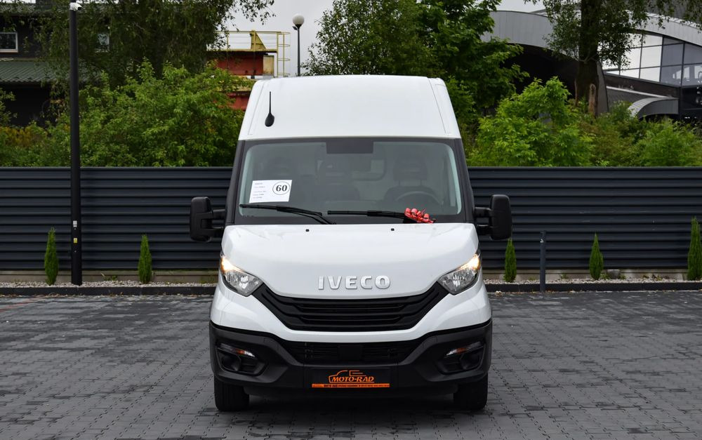 Iveco DAILY MAXI 35S16 / 2.3 - 160 KM / AUTOMAT HI-MATIC / NOWY MODEL / 3 OSOBY / DOSTAWCZE / BLASZAK / KLIMA / CZUJNIKI COFANIA / NISKI PRZEBIEG / 2022 / SERWISOWANY / Z NIEMIEC - Furgon: slika Iveco DAILY MAXI 35S16 / 2.3 - 160 KM / AUTOMAT HI-MATIC / NOWY MODEL / 3 OSOBY / DOSTAWCZE / BLASZAK / KLIMA / CZUJNIKI COFANIA / NISKI PRZEBIEG / 2022 / SERWISOWANY / Z NIEMIEC - Furgon Iveco DAILY MAXI 35S16 / 2.3 - 160 KM / AUTOMAT HI-MATIC / NOWY MODEL / 3 OSOBY / DOSTAWCZE / BLASZAK / KLIMA / CZUJNIKI COFANIA / NISKI PRZEBIEG / 2022 / SERWISOWANY / Z NIEMIEC - Furgon: slika Iveco DAILY MAXI 35S16 / 2.3 - 160 KM / AUTOMAT HI-MATIC / NOWY MODEL / 3 OSOBY / DOSTAWCZE / BLASZAK / KLIMA / CZUJNIKI COFANIA / NISKI PRZEBIEG / 2022 / SERWISOWANY / Z NIEMIEC - Furgon