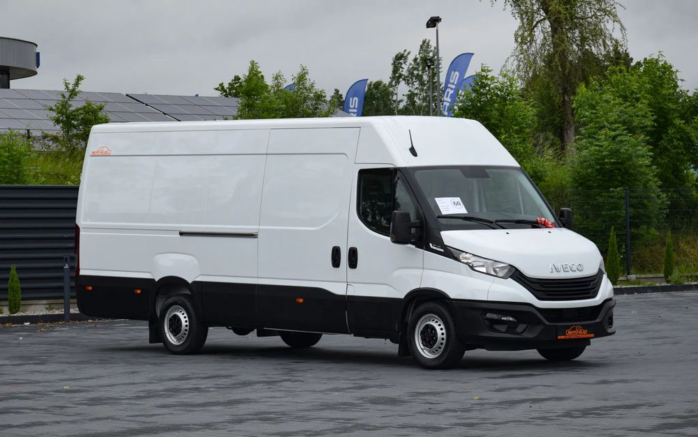 Iveco DAILY MAXI 35S16 / 2.3 - 160 KM / AUTOMAT HI-MATIC / NOWY MODEL / 3 OSOBY / DOSTAWCZE / BLASZAK / KLIMA / CZUJNIKI COFANIA / NISKI PRZEBIEG / 2022 / SERWISOWANY / Z NIEMIEC - Furgon: slika Iveco DAILY MAXI 35S16 / 2.3 - 160 KM / AUTOMAT HI-MATIC / NOWY MODEL / 3 OSOBY / DOSTAWCZE / BLASZAK / KLIMA / CZUJNIKI COFANIA / NISKI PRZEBIEG / 2022 / SERWISOWANY / Z NIEMIEC - Furgon Iveco DAILY MAXI 35S16 / 2.3 - 160 KM / AUTOMAT HI-MATIC / NOWY MODEL / 3 OSOBY / DOSTAWCZE / BLASZAK / KLIMA / CZUJNIKI COFANIA / NISKI PRZEBIEG / 2022 / SERWISOWANY / Z NIEMIEC - Furgon: slika Iveco DAILY MAXI 35S16 / 2.3 - 160 KM / AUTOMAT HI-MATIC / NOWY MODEL / 3 OSOBY / DOSTAWCZE / BLASZAK / KLIMA / CZUJNIKI COFANIA / NISKI PRZEBIEG / 2022 / SERWISOWANY / Z NIEMIEC - Furgon