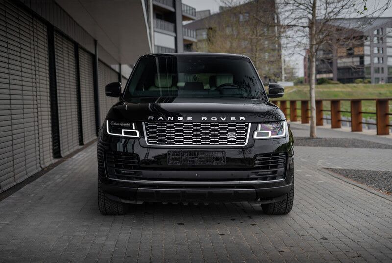 Land Rover Range Rover - Automobil: slika Land Rover Range Rover - Automobil Land Rover Range Rover - Automobil: slika Land Rover Range Rover - Automobil