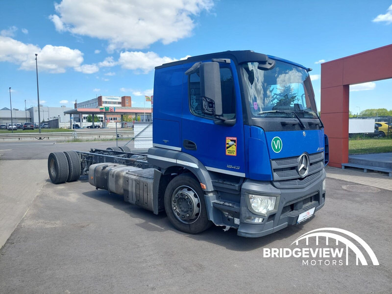 Mercedes-Benz Actros 1843 - Kamion-šasija: slika Mercedes-Benz Actros 1843 - Kamion-šasija Mercedes-Benz Actros 1843 - Kamion-šasija: slika Mercedes-Benz Actros 1843 - Kamion-šasija