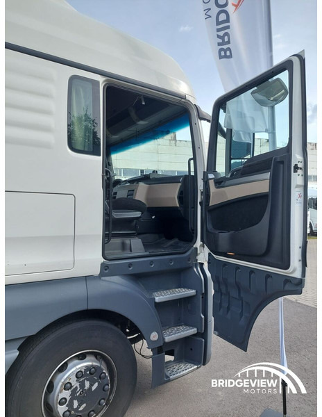 Tegljač MAN TGX 18.460: slika Tegljač MAN TGX 18.460 Tegljač MAN TGX 18.460: slika Tegljač MAN TGX 18.460