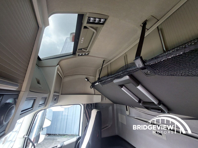 Tegljač Volvo FH 460: slika Tegljač Volvo FH 460