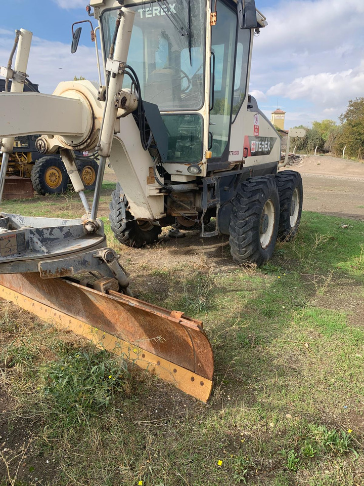 Grejder TEREX TG 150 MOTOR GRADER: slika Grejder TEREX TG 150 MOTOR GRADER