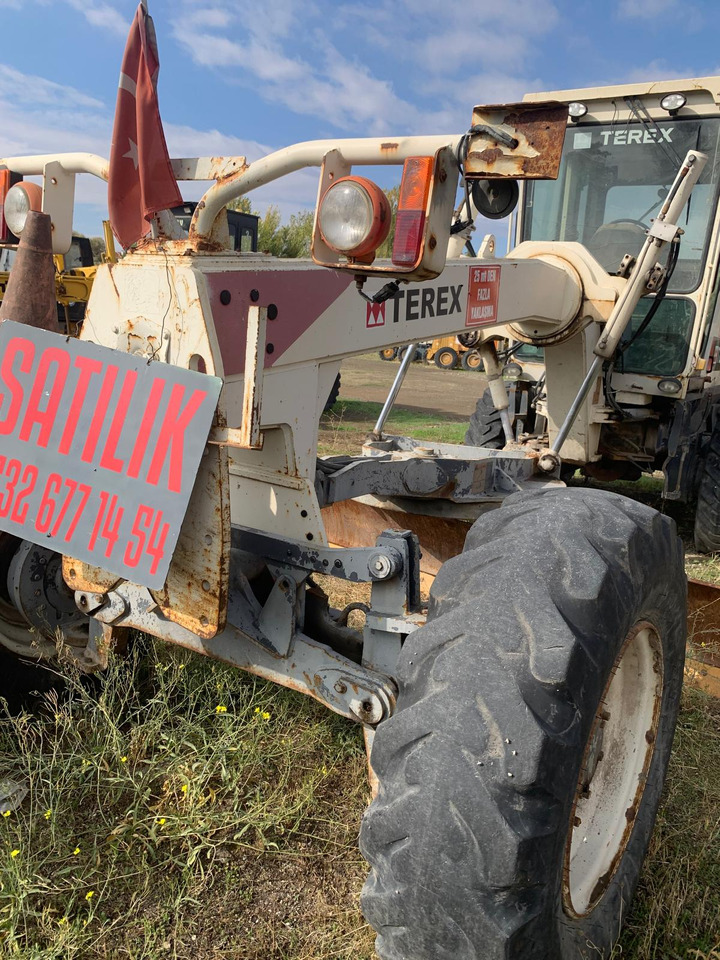 Grejder TEREX TG 150 MOTOR GRADER: slika Grejder TEREX TG 150 MOTOR GRADER