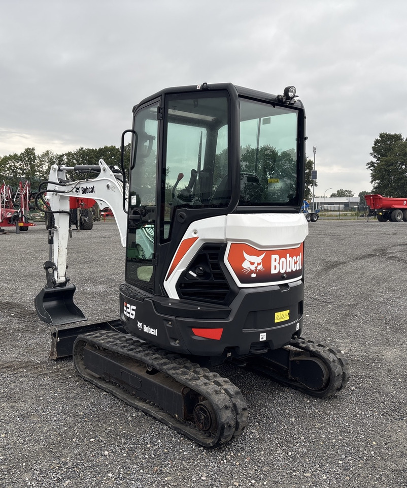 BOBCAT E26 - Mini bager: slika BOBCAT E26 - Mini bager BOBCAT E26 - Mini bager: slika BOBCAT E26 - Mini bager