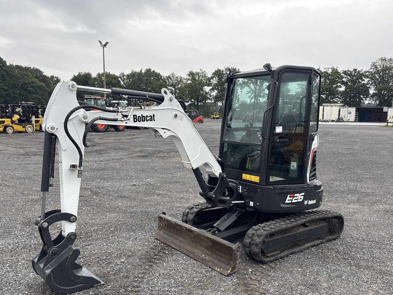 BOBCAT E26 - Mini bager: slika BOBCAT E26 - Mini bager BOBCAT E26 - Mini bager: slika BOBCAT E26 - Mini bager