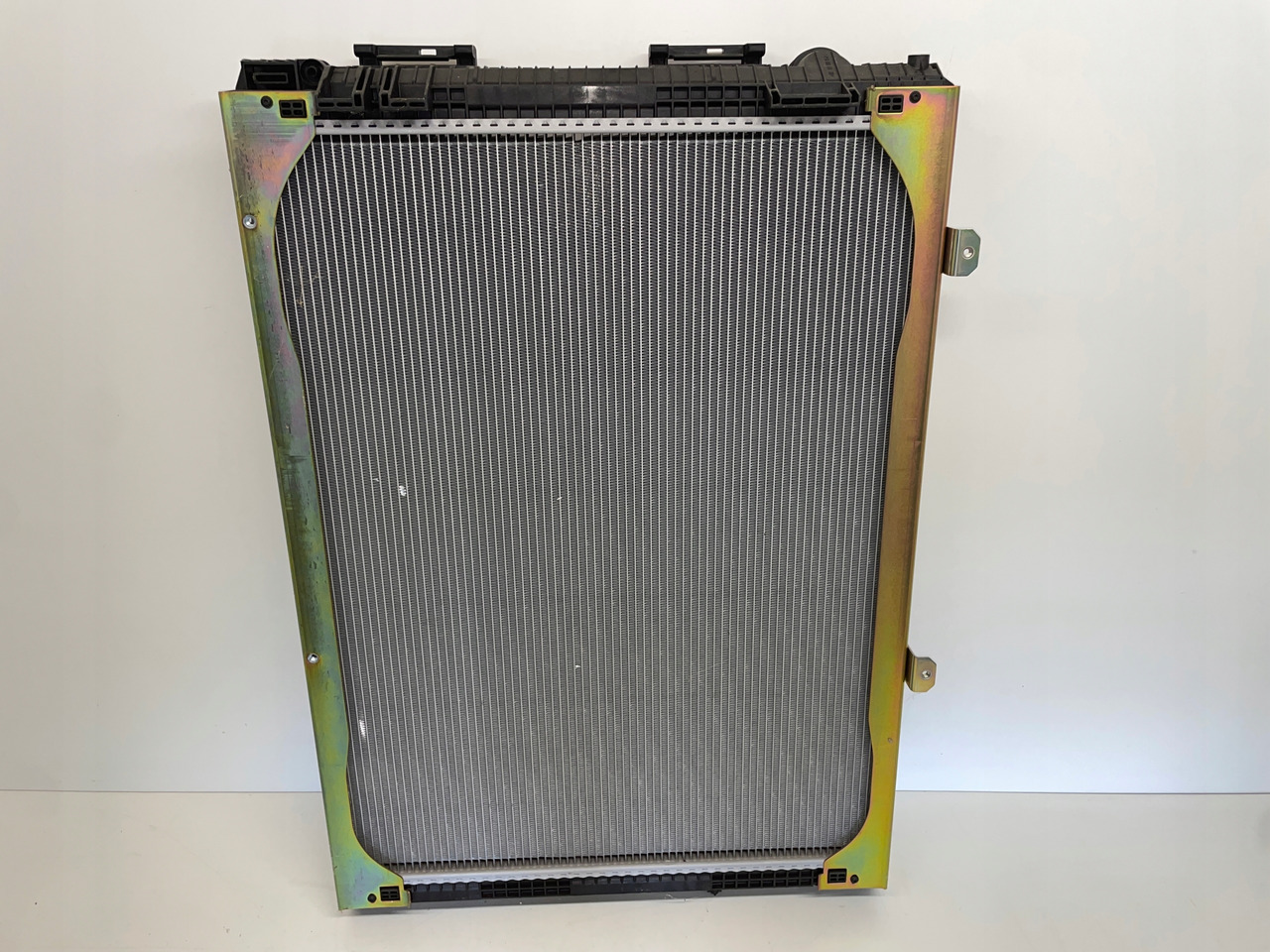 CHŁODNICA WODY MAN F2000 F 90 F 2000 F90 81061016437 - Vodena pumpa za Kamion: slika CHŁODNICA WODY MAN F2000 F 90 F 2000 F90 81061016437 - Vodena pumpa za Kamion CHŁODNICA WODY MAN F2000 F 90 F 2000 F90 81061016437 - Vodena pumpa za Kamion: slika CHŁODNICA WODY MAN F2000 F 90 F 2000 F90 81061016437 - Vodena pumpa za Kamion