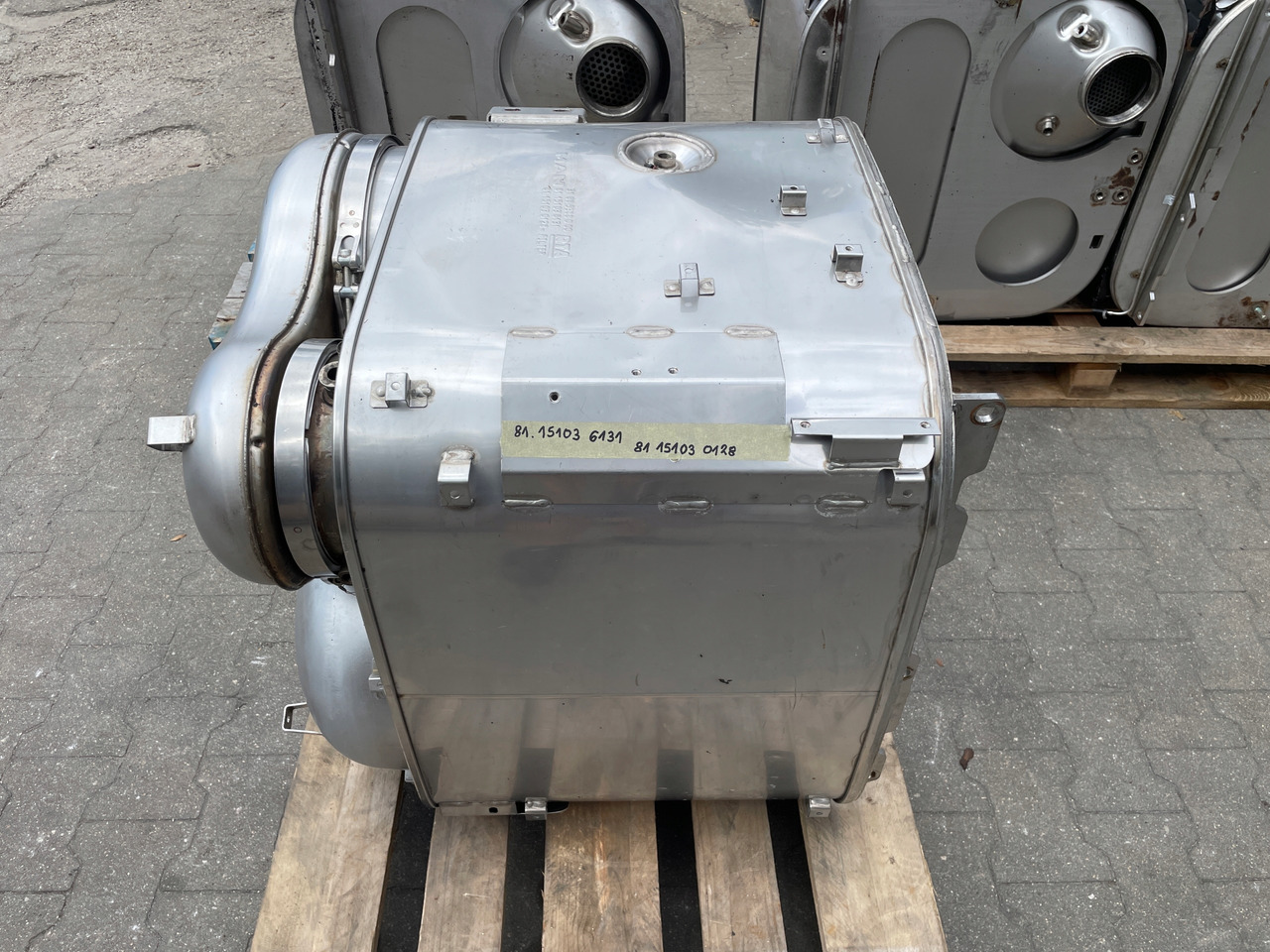 KATALIZATOR KOMPLETNY WYDECH MAN TGX TGS EURO 6 81151036131 - Katalizator za Kamion: slika  KATALIZATOR KOMPLETNY WYDECH MAN TGX TGS EURO 6 81151036131 - Katalizator za Kamion KATALIZATOR KOMPLETNY WYDECH MAN TGX TGS EURO 6 81151036131 - Katalizator za Kamion: slika  KATALIZATOR KOMPLETNY WYDECH MAN TGX TGS EURO 6 81151036131 - Katalizator za Kamion