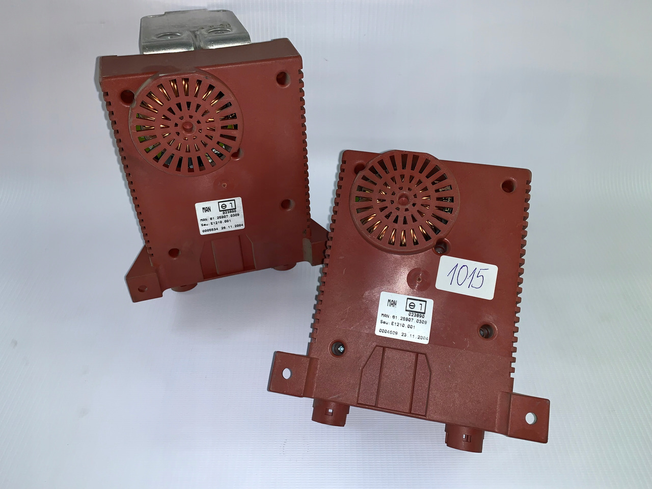 KOMPUTER PRZETWORNICA MAN TGA 81259070309 NR 1015 - Upravljačka jedinica (ECU) za Kamion: slika KOMPUTER PRZETWORNICA MAN TGA 81259070309 NR 1015 - Upravljačka jedinica (ECU) za Kamion KOMPUTER PRZETWORNICA MAN TGA 81259070309 NR 1015 - Upravljačka jedinica (ECU) za Kamion: slika KOMPUTER PRZETWORNICA MAN TGA 81259070309 NR 1015 - Upravljačka jedinica (ECU) za Kamion