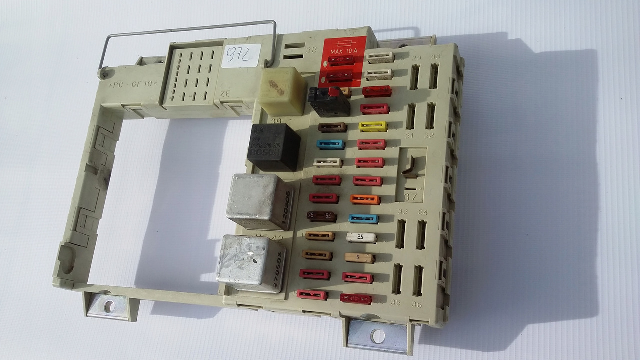 PŁYTA BEZPIECZNIKÓW BEZPIECZNIKI MAN TGX TGS TGA - Osigurač za Kamion: slika PŁYTA BEZPIECZNIKÓW BEZPIECZNIKI MAN TGX TGS TGA - Osigurač za Kamion PŁYTA BEZPIECZNIKÓW BEZPIECZNIKI MAN TGX TGS TGA - Osigurač za Kamion: slika PŁYTA BEZPIECZNIKÓW BEZPIECZNIKI MAN TGX TGS TGA - Osigurač za Kamion