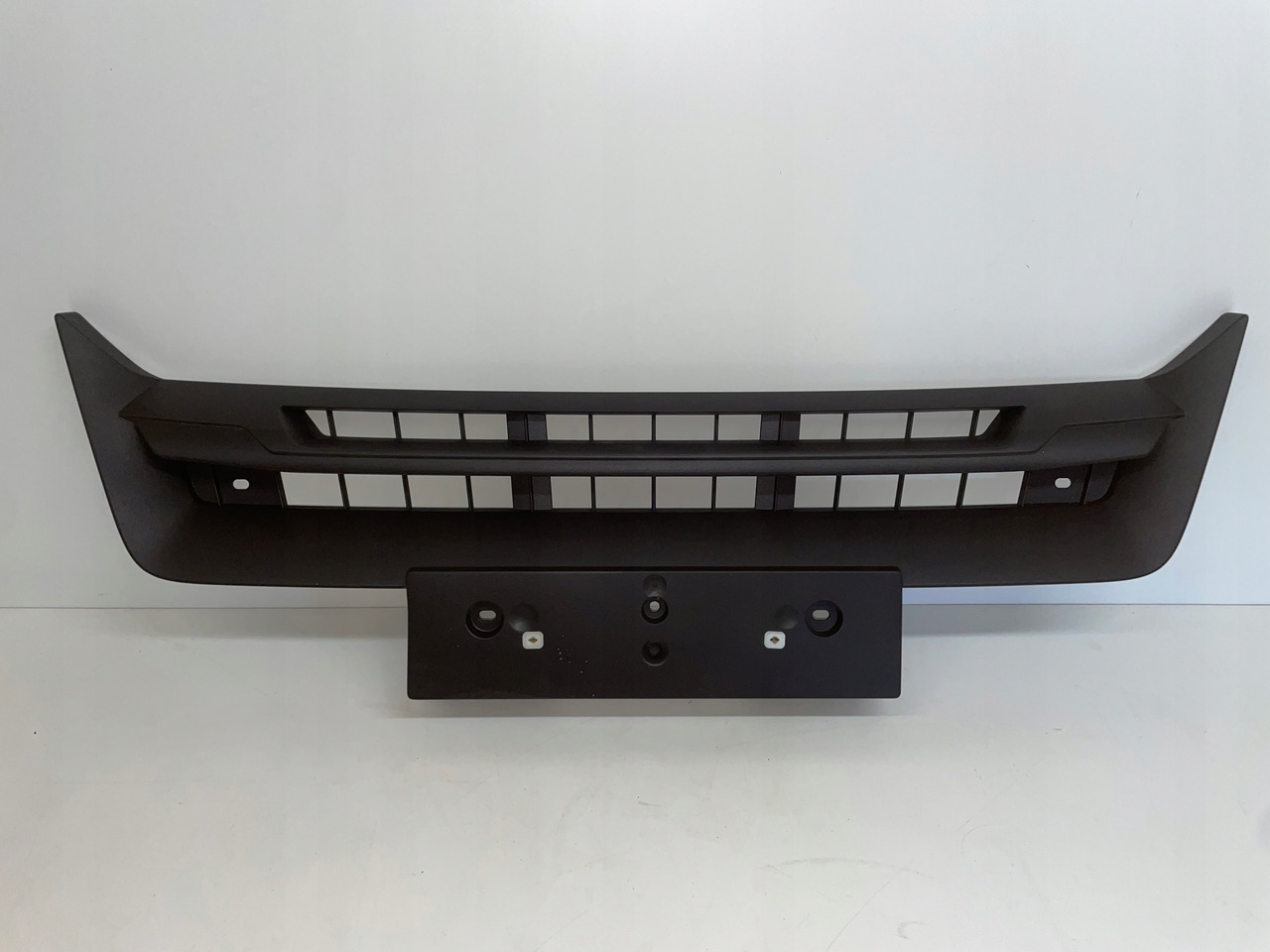 ŚRODKOWY GRILL CHROM ZDERZAKA MAN TGS TG3 TGS 3 ATRAPA 81416146086 - Prag: slika ŚRODKOWY GRILL CHROM ZDERZAKA MAN TGS TG3 TGS 3 ATRAPA 81416146086 - Prag ŚRODKOWY GRILL CHROM ZDERZAKA MAN TGS TG3 TGS 3 ATRAPA 81416146086 - Prag: slika ŚRODKOWY GRILL CHROM ZDERZAKA MAN TGS TG3 TGS 3 ATRAPA 81416146086 - Prag