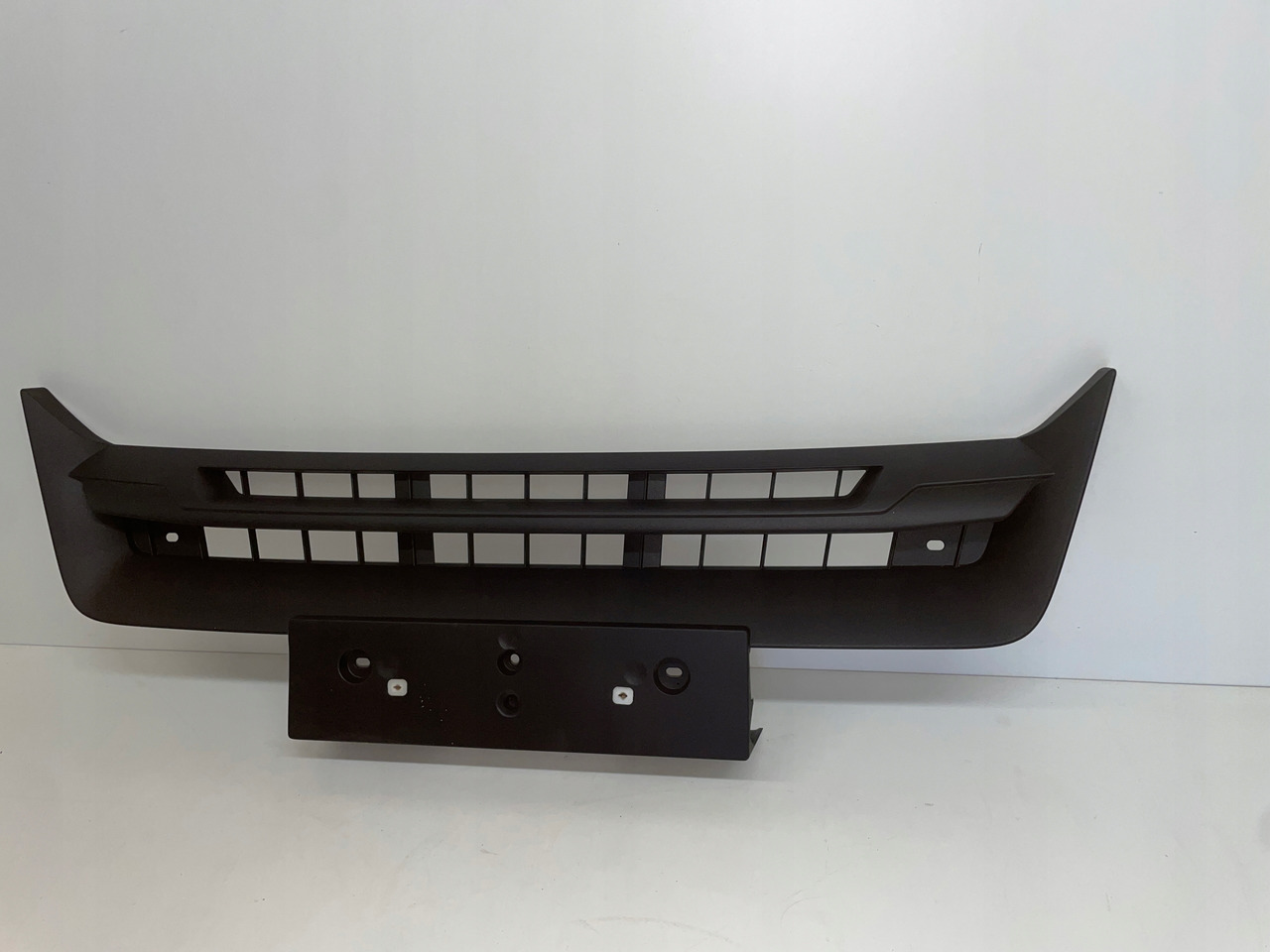 ŚRODKOWY GRILL CHROM ZDERZAKA MAN TGS TG3 TGS 3 ATRAPA 81416146086 - Prag: slika ŚRODKOWY GRILL CHROM ZDERZAKA MAN TGS TG3 TGS 3 ATRAPA 81416146086 - Prag ŚRODKOWY GRILL CHROM ZDERZAKA MAN TGS TG3 TGS 3 ATRAPA 81416146086 - Prag: slika ŚRODKOWY GRILL CHROM ZDERZAKA MAN TGS TG3 TGS 3 ATRAPA 81416146086 - Prag