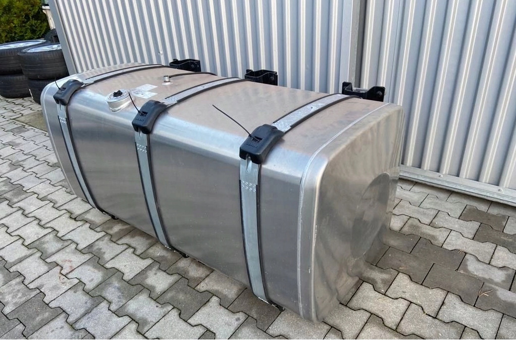 ZBIORNIK PALIWA MAN TGX TGS 710 L 81122016949 - Spremnik goriva za Kamion: slika ZBIORNIK PALIWA MAN TGX TGS 710 L 81122016949 - Spremnik goriva za Kamion ZBIORNIK PALIWA MAN TGX TGS 710 L 81122016949 - Spremnik goriva za Kamion: slika ZBIORNIK PALIWA MAN TGX TGS 710 L 81122016949 - Spremnik goriva za Kamion