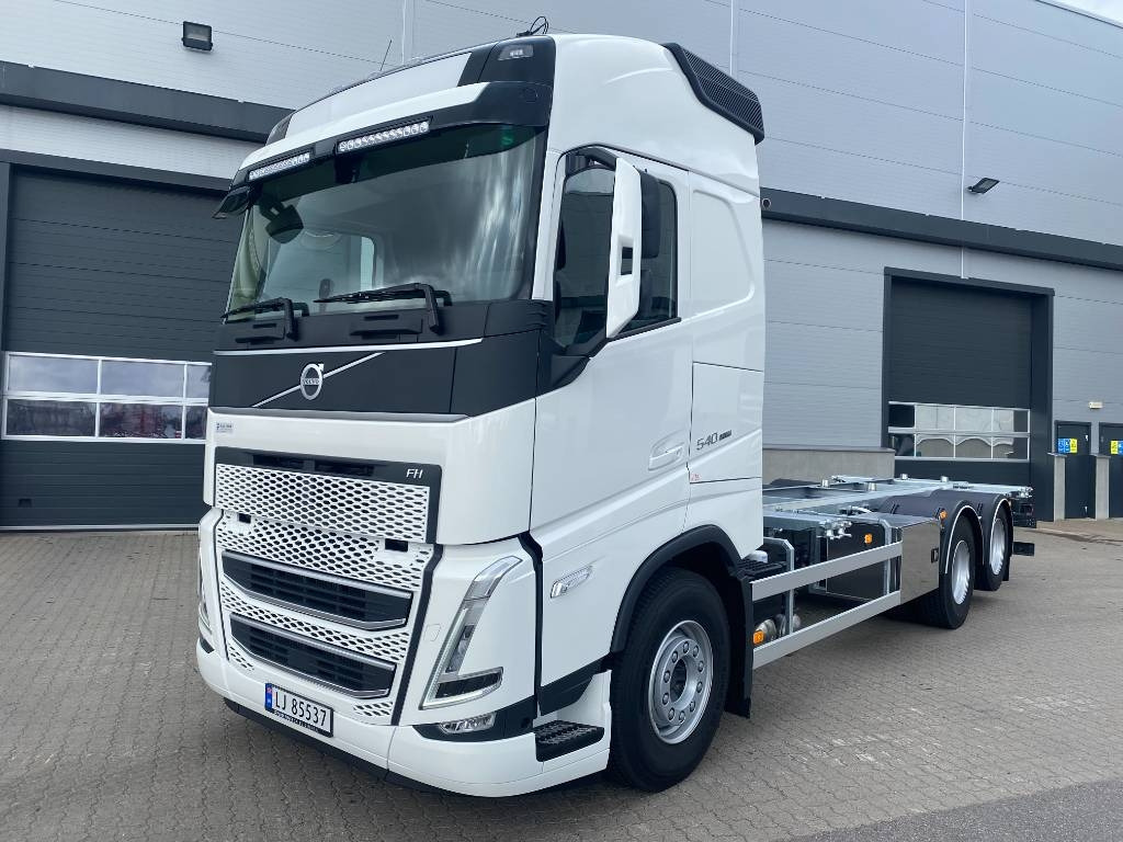 Volvo FH 540 - Transporter kontejnera/ Kamion s izmjenjivim sanducima: slika Volvo FH 540 - Transporter kontejnera/ Kamion s izmjenjivim sanducima Volvo FH 540 - Transporter kontejnera/ Kamion s izmjenjivim sanducima: slika Volvo FH 540 - Transporter kontejnera/ Kamion s izmjenjivim sanducima