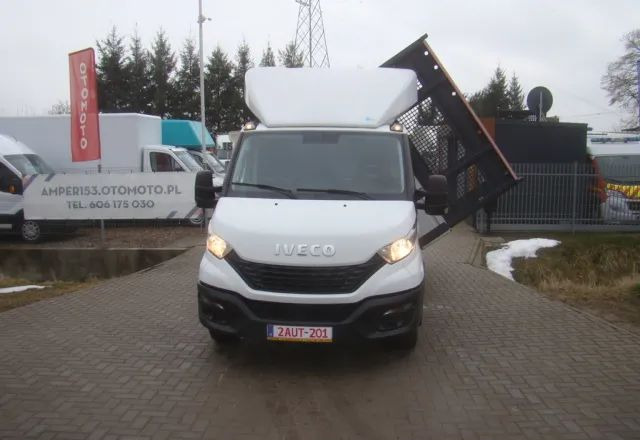 Iveco DAILY 35 C 15 3.5T 4.60M 3.5T NA HAKU CLIMATRONIC - Mali kamion kiper: slika Iveco DAILY 35 C 15 3.5T 4.60M 3.5T NA HAKU CLIMATRONIC - Mali kamion kiper Iveco DAILY 35 C 15 3.5T 4.60M 3.5T NA HAKU CLIMATRONIC - Mali kamion kiper: slika Iveco DAILY 35 C 15 3.5T 4.60M 3.5T NA HAKU CLIMATRONIC - Mali kamion kiper