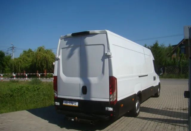 Iveco DAILY 35 S 15 MAXI L4 H2 KLIMATRONIC - Furgon: slika Iveco DAILY 35 S 15 MAXI L4 H2 KLIMATRONIC - Furgon Iveco DAILY 35 S 15 MAXI L4 H2 KLIMATRONIC - Furgon: slika Iveco DAILY 35 S 15 MAXI L4 H2 KLIMATRONIC - Furgon