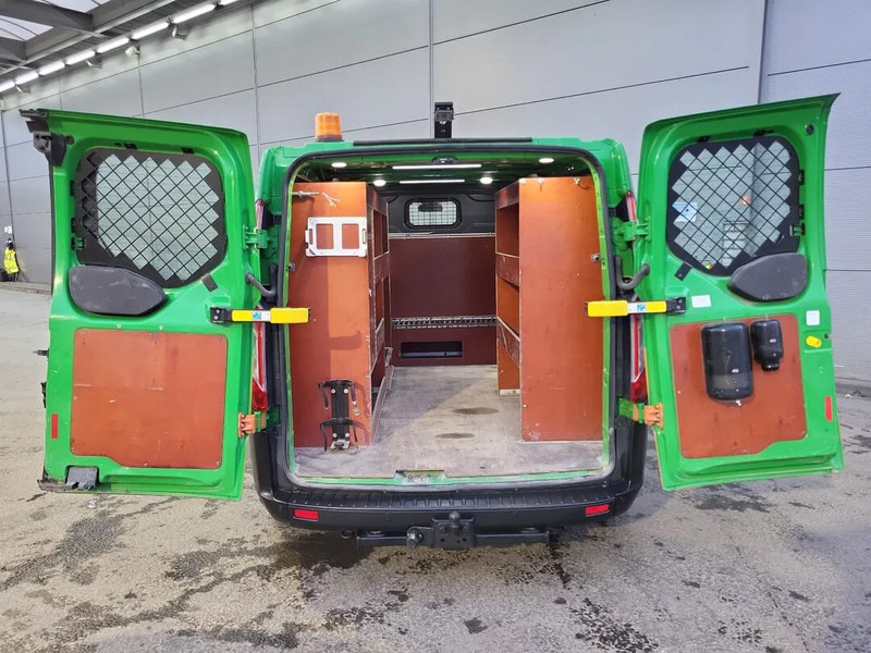 Ford Transit Custom L2H1 - Mali kombi: slika Ford Transit Custom L2H1 - Mali kombi Ford Transit Custom L2H1 - Mali kombi: slika Ford Transit Custom L2H1 - Mali kombi