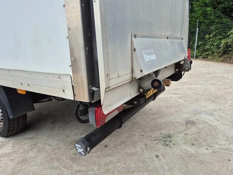 Iveco Daily 35S16 - Dostavno vozilo sa zatvorenim sandukom: slika Iveco Daily 35S16 - Dostavno vozilo sa zatvorenim sandukom Iveco Daily 35S16 - Dostavno vozilo sa zatvorenim sandukom: slika Iveco Daily 35S16 - Dostavno vozilo sa zatvorenim sandukom