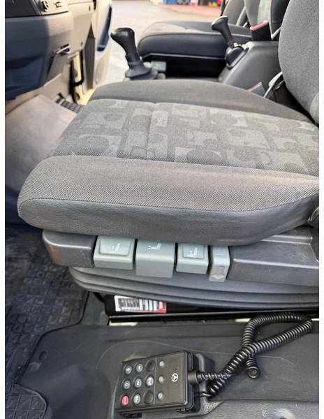 Mercedes-Benz Atego 816 - Kamion s otvorenim sandukom: slika Mercedes-Benz Atego 816 - Kamion s otvorenim sandukom Mercedes-Benz Atego 816 - Kamion s otvorenim sandukom: slika Mercedes-Benz Atego 816 - Kamion s otvorenim sandukom